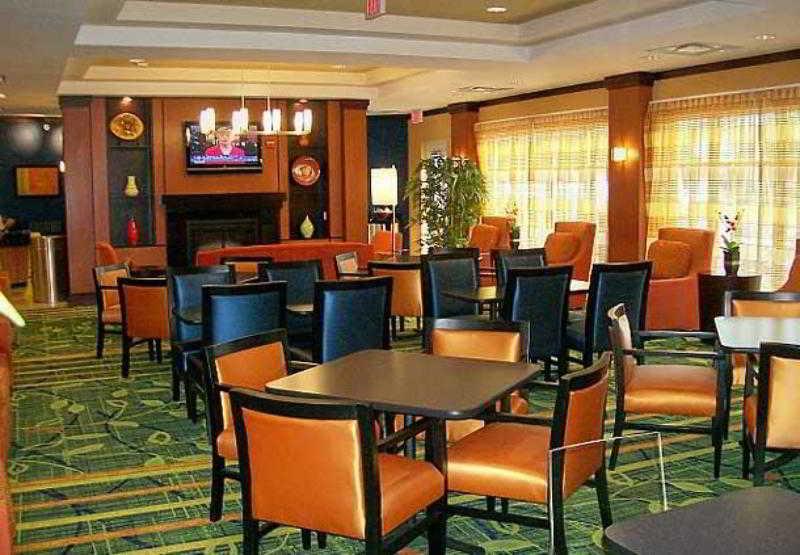 Fairfield Inn & Suites Palm Coast I-95 Restaurant photo